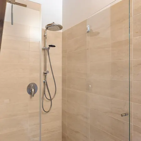 Hostdomus - Urban Loft טורינו