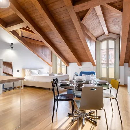 Hostdomus - Urban Loft Apartment *