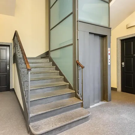 Hostdomus - Urban Loft * Turin